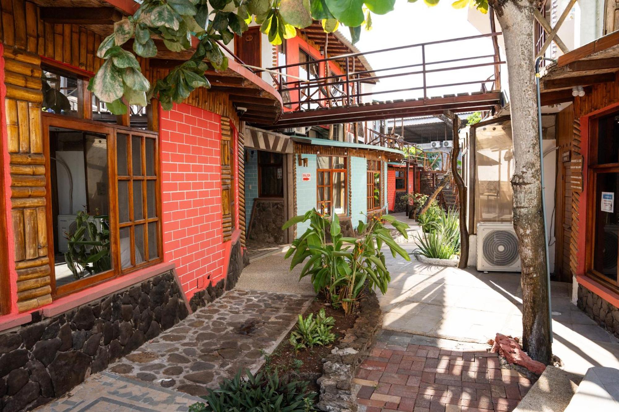 Hotel Miconia Puerto Baquerizo Moreno Exterior foto